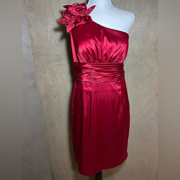 NW Collections Cherry Red Satin Dress M - Picture 1 of 8